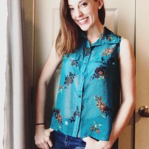 Xhilaration high-low button-up blouse